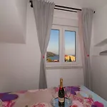 Ma-la * Trogir